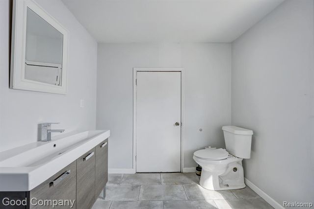 813 S Center Street, Royal Oak, MI 48067