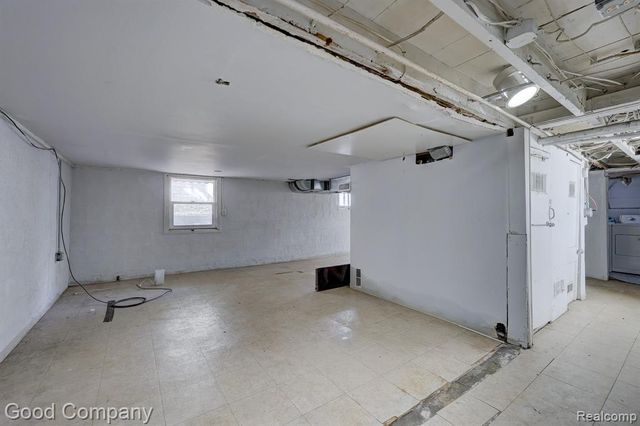 813 S Center Street, Royal Oak, MI 48067