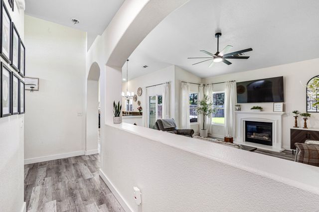 1783 Rosa Avenue, Tulare, CA 93274