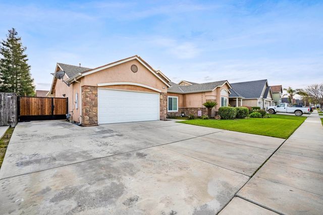 1783 Rosa Avenue, Tulare, CA 93274