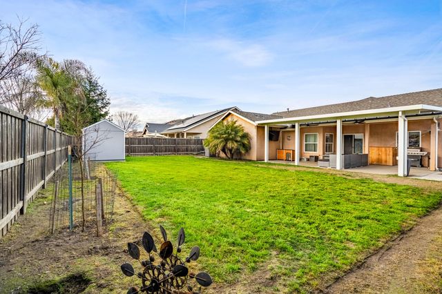 1783 Rosa Avenue, Tulare, CA 93274