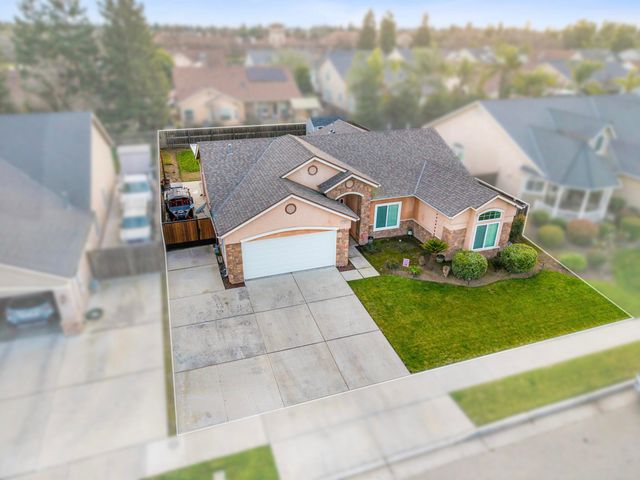 1783 Rosa Avenue, Tulare, CA 93274