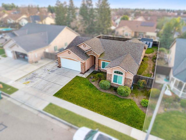 1783 Rosa Avenue, Tulare, CA 93274