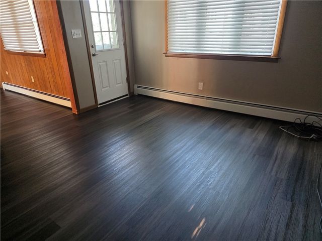 15 Royal Avenue 1st Fl Left, Cranston, RI 02920