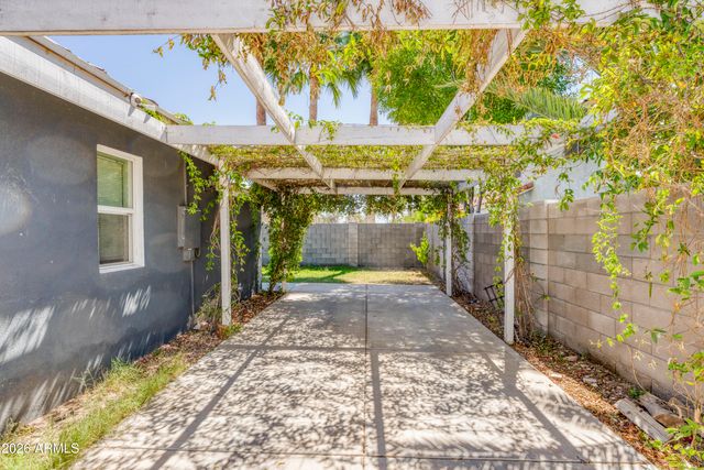 247 S PIONEER --, Mesa, AZ 85204