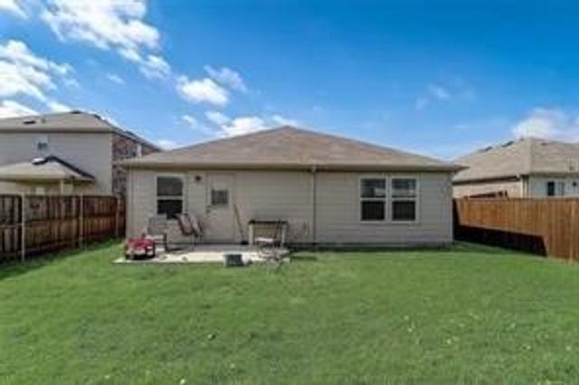 1325 Vernon Drive, Aubrey, TX 76227