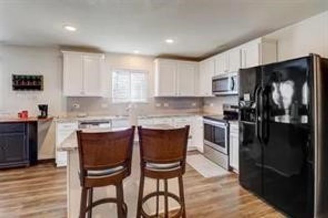 1325 Vernon Drive, Aubrey, TX 76227