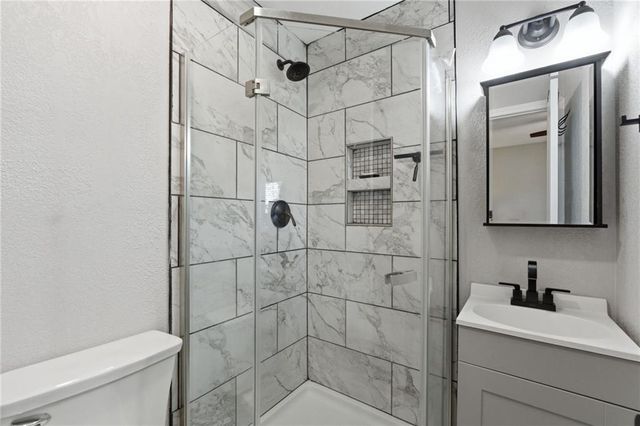 4402 S Phelps Road, Independence, MO 64055