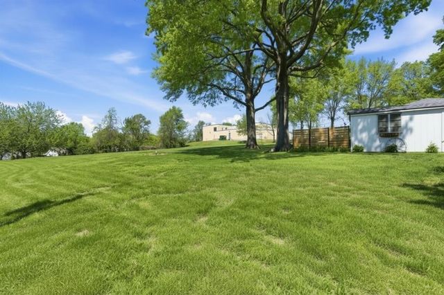 4402 S Phelps Road, Independence, MO 64055