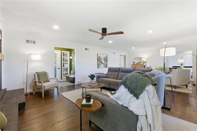 4402 S Phelps Road, Independence, MO 64055