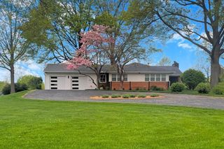 4402 S Phelps Road, Independence, MO 64055