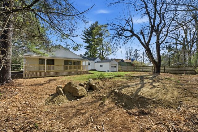 309 Pleasant St, Paxton, MA 01612