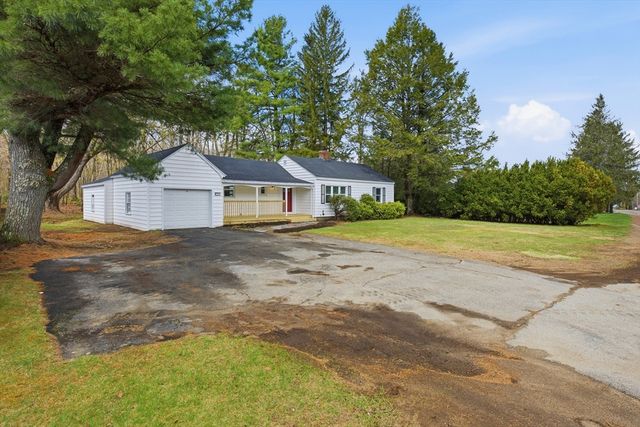 309 Pleasant St, Paxton, MA 01612