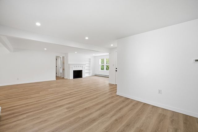 309 Pleasant St, Paxton, MA 01612