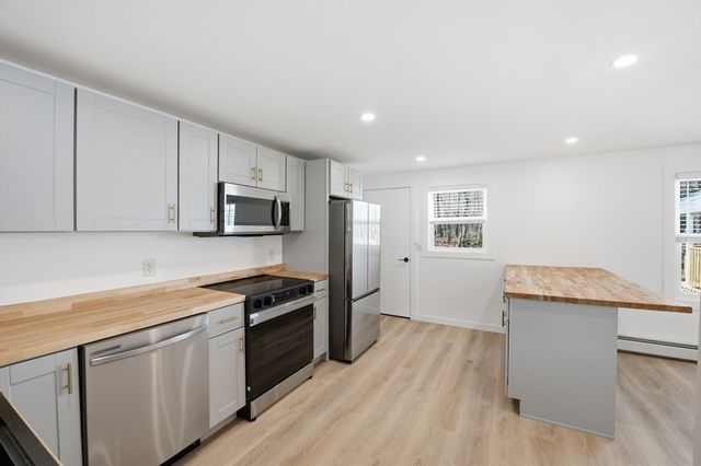 309 Pleasant St, Paxton, MA 01612