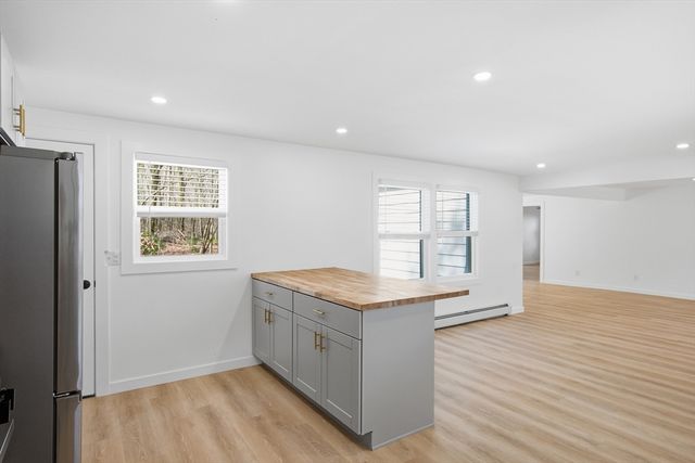 309 Pleasant St, Paxton, MA 01612