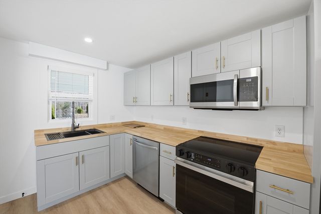 309 Pleasant St, Paxton, MA 01612