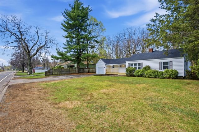 309 Pleasant St, Paxton, MA 01612