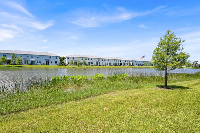 636 Salisbury Circle, Fort Pierce, FL 34982