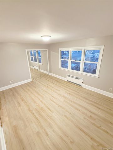 4 aka 16 Amackassin Terrace Unit 3, Yonkers, NY 10703