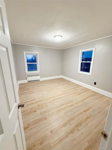 4 aka 16 Amackassin Terrace Unit 3, Yonkers, NY 10703