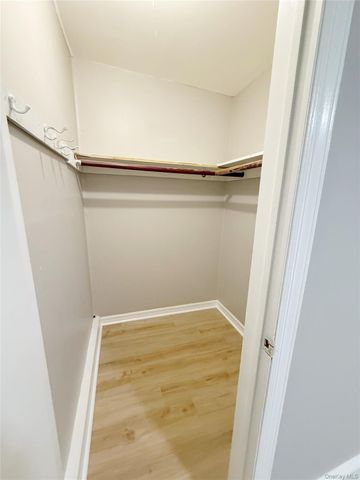 4 aka 16 Amackassin Terrace Unit 3, Yonkers, NY 10703