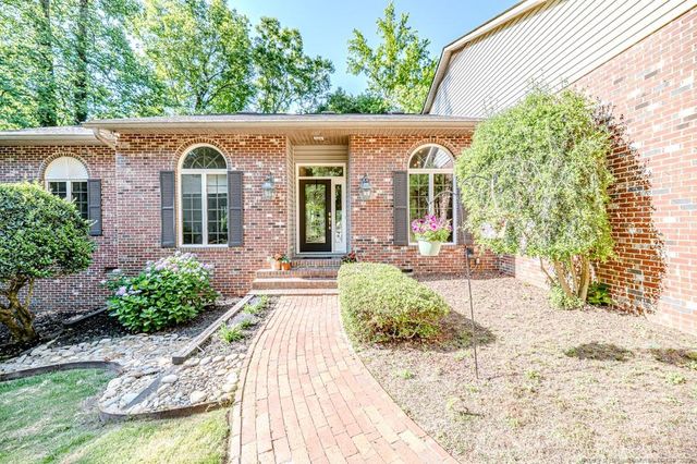 758 Turnbury Court, Sanford, NC 27332