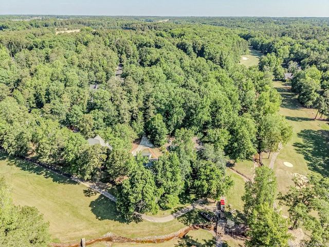758 Turnbury Court, Sanford, NC 27332