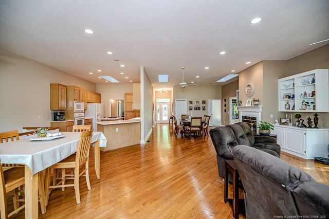 758 Turnbury Court, Sanford, NC 27332