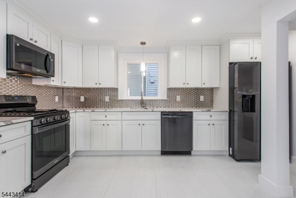 57 Goldsmith Ave, Newark City, NJ 07112 — photo 4