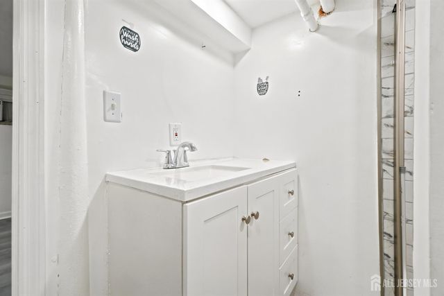56 Grant Avenue, Carteret, NJ 07008