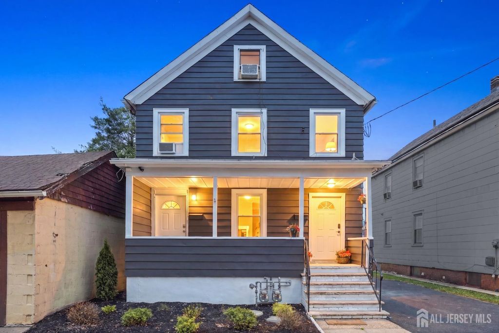 56 Grant Avenue, Carteret, NJ 07008