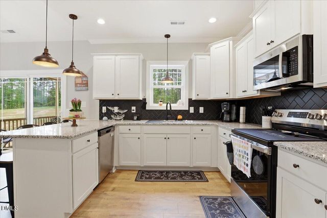 78 Pedestal Court, Zebulon, NC 27597