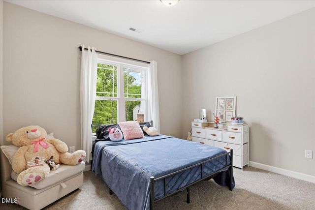 78 Pedestal Court, Zebulon, NC 27597