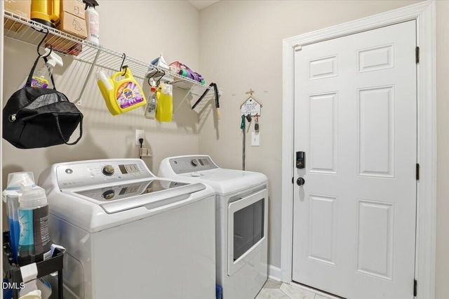 78 Pedestal Court, Zebulon, NC 27597