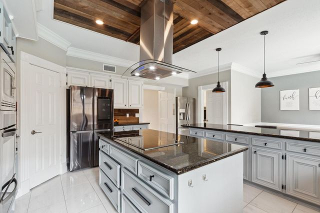 7711 Oxfordshire Drive, Spring, TX 77379