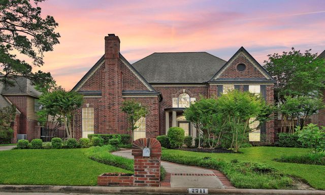7711 Oxfordshire Drive, Spring, TX 77379