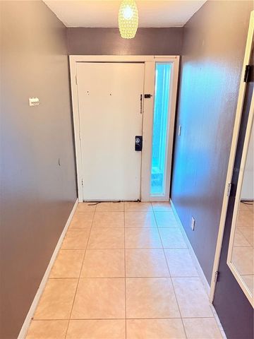 6519 W NEWBERRY ROAD 211, Gainesville, FL 32605