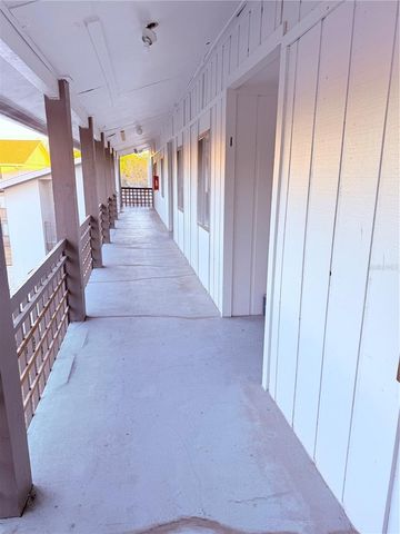 6519 W NEWBERRY ROAD 211, Gainesville, FL 32605