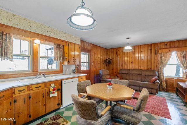 285 Greystone Road, Greeneville, TN 37743