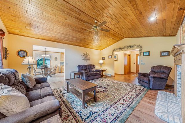 W6674 CEDAR RIDGE DRIVE, Appleton, WI 54915