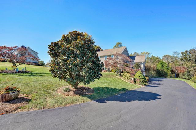 277 Teel CT, Rocky Mount, VA 24151