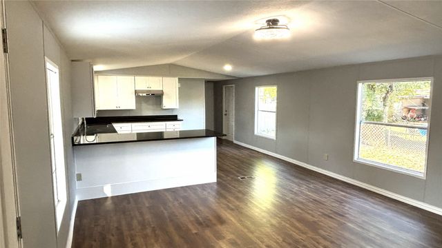 1821 Gale Drive, Pelican Bay, TX 76020