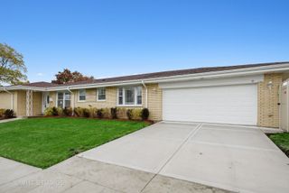 4141 Mulford Street, Skokie, IL 60076