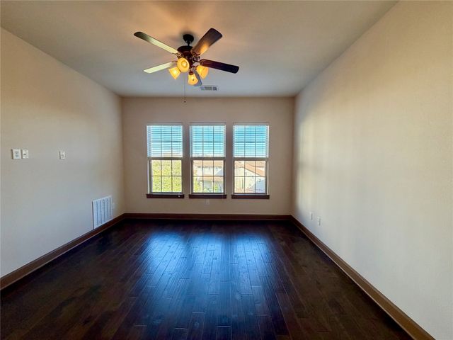 545 Via Amalfi 307, Irving, TX 75039