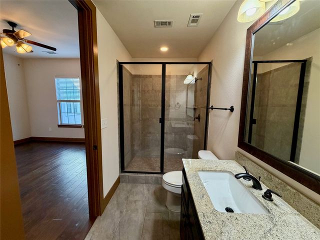 545 Via Amalfi 307, Irving, TX 75039