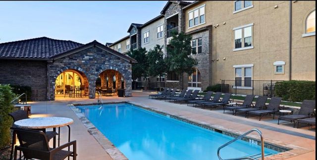 545 Via Amalfi 307, Irving, TX 75039