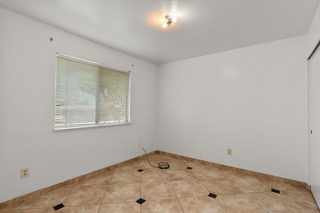 6072 Preakness Dr, Riverbank, CA 95367