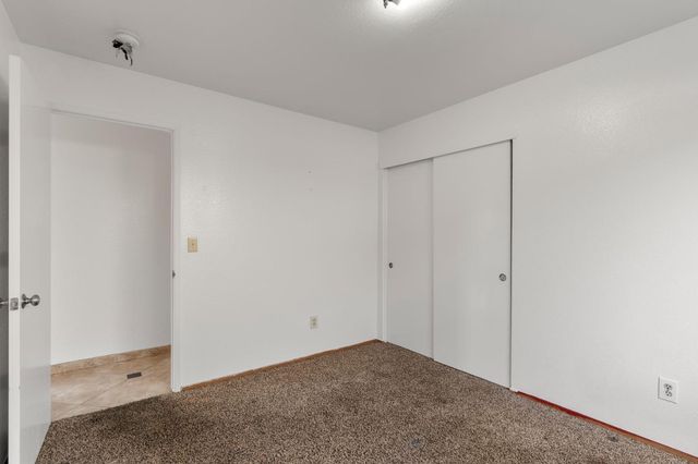 6072 Preakness Dr, Riverbank, CA 95367