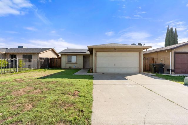 6072 Preakness Dr, Riverbank, CA 95367